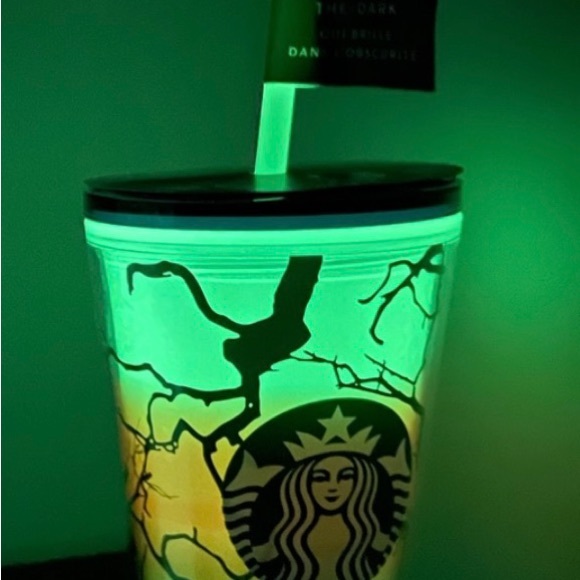 NWT Starbucks glow in the dark 2022 16ounce cold cup - Picture 2 of 6
